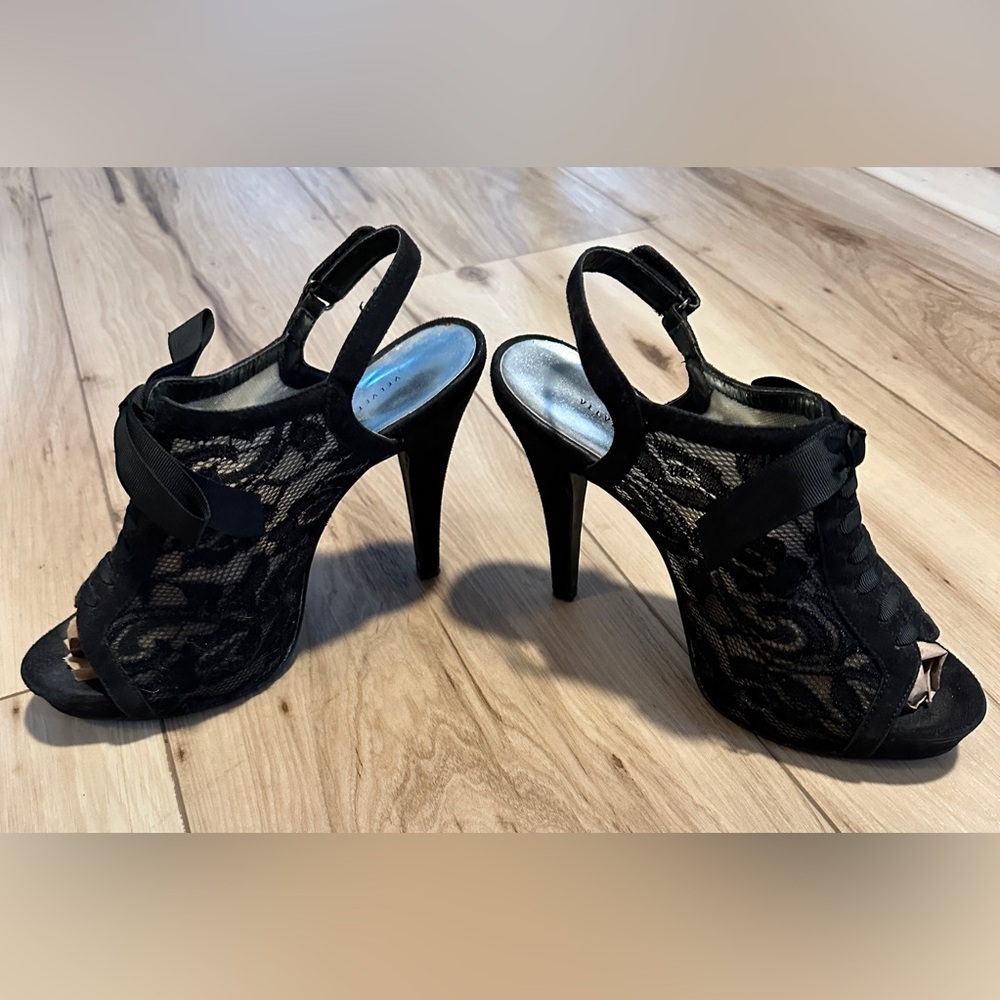 Elegant Black Lace Women's Heels